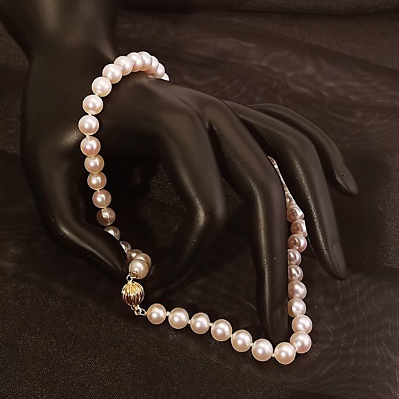 14K Gold  Pearl Necklace with Earrings - Picture 4 of 13